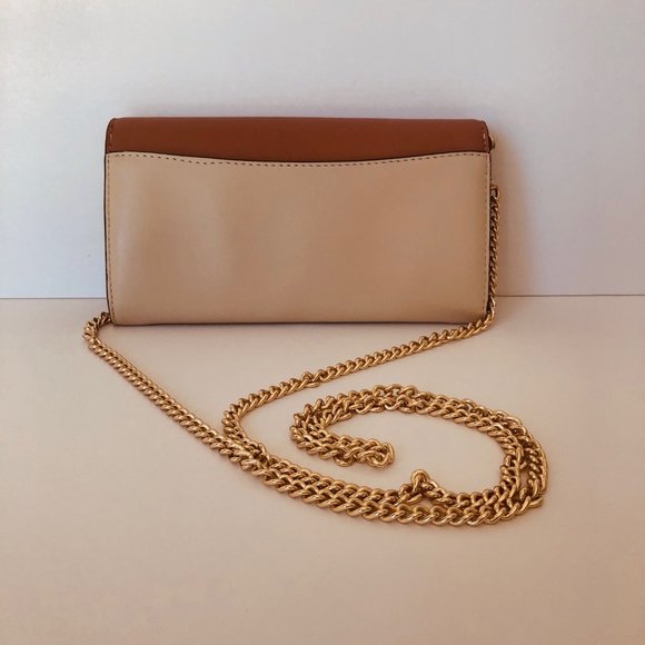 Coach Envelope Chain Wallet in Color-block - Picture 2 of 9